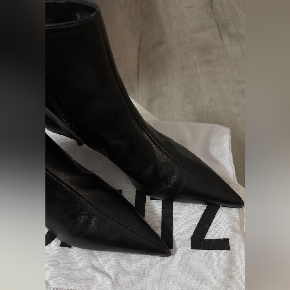 SCHUTZ Black Pointed Toe Heeled Boots
